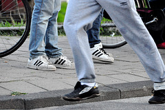 Singelloop 2010 – Sneakers for running and sneakers for standing