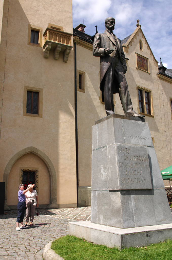 Thomas Masaryk - Statue at Kutná Hora