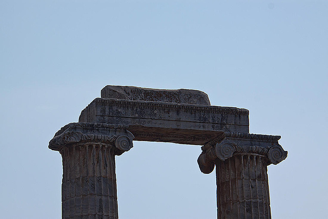 20120315 7768RAw [TR] Didyma, Apollon-Tempel