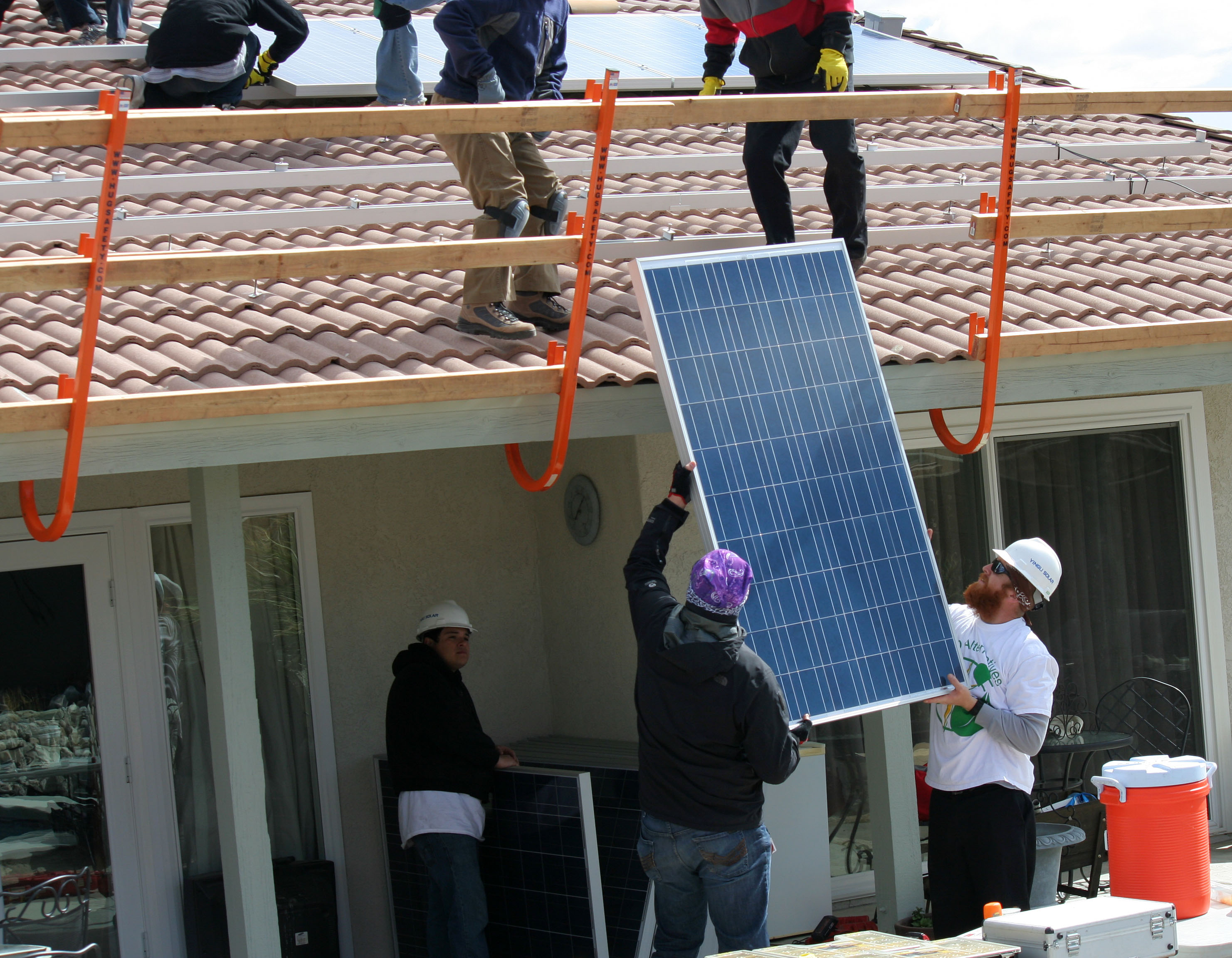 Solar Installation at the Residence of Cliff Lavy (2833)