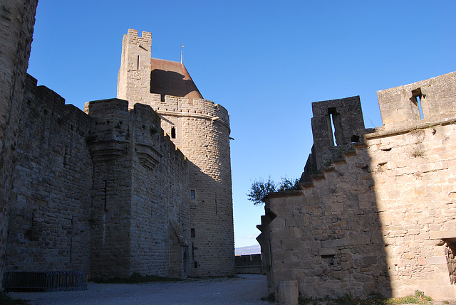 Ombre et lumière sur les remparts