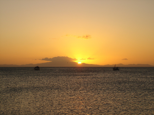 Coucher de soleil flamboyant / Flamboyant sunset.