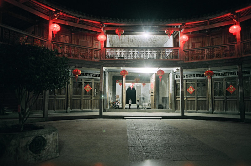 Night tulou