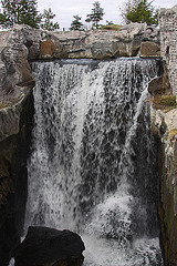 20110116 9365Aw [D-GE] Wasserfall, Zoom Gelsenkirchen