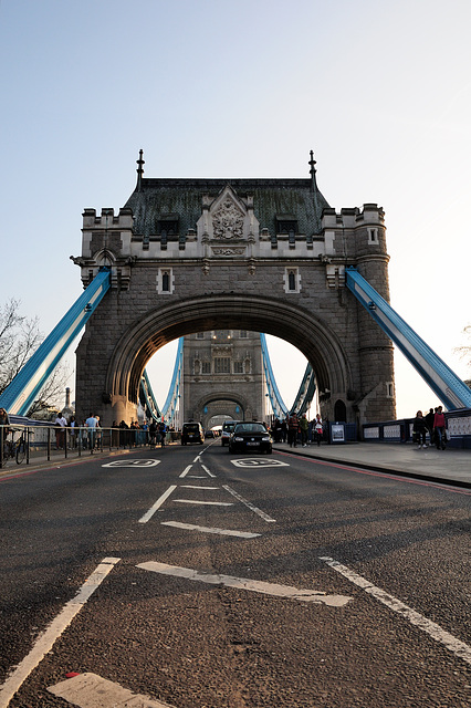 Tower Bridge - London - 120324