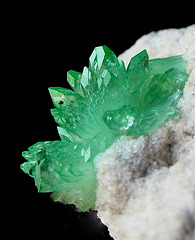 Apophyllite verte (3)