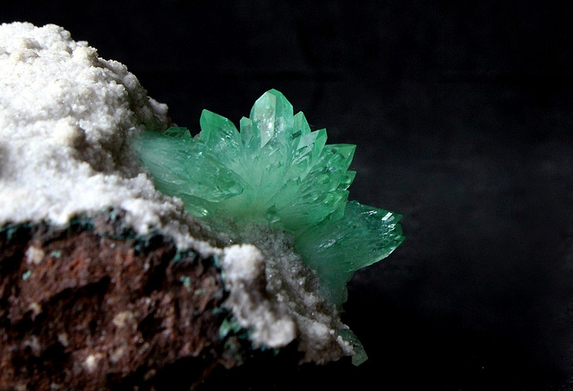 Apophyllite verte (6)