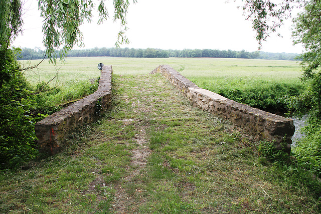 Le pont bossu - Solers (77)