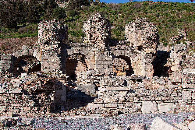 20120319 8168RAw [TR] Ephesos, Thermen am Staatsmarkt