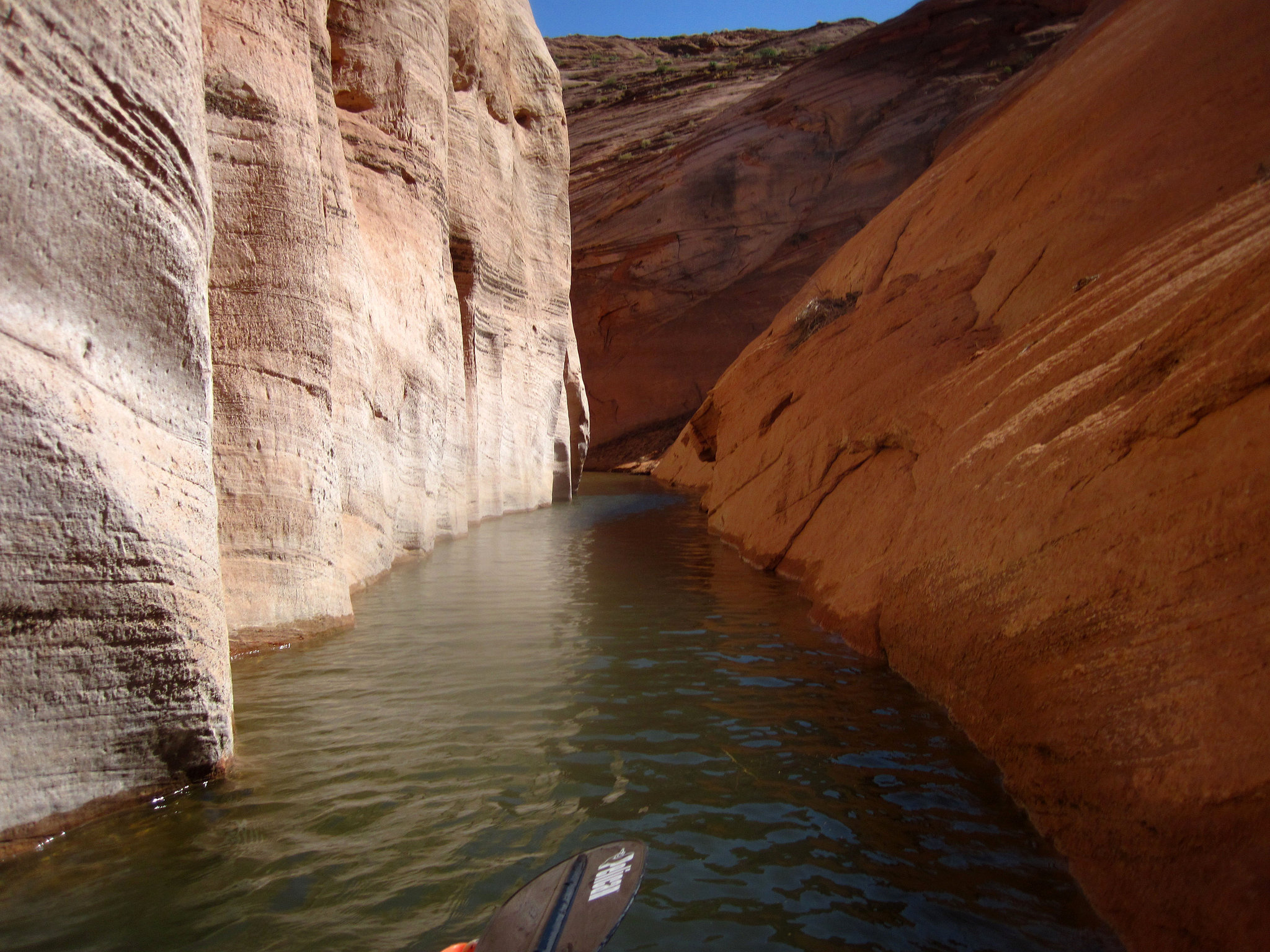 Lake Powell - Approaching The Slot Canyon (2433)