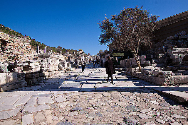 20120319 8102RWw [TR] Ephesos, Kuretenstrasse