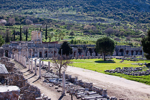 20120319 8070RAw [TR] Ephesos, Untere Agora, Celsus-Bibliothek
