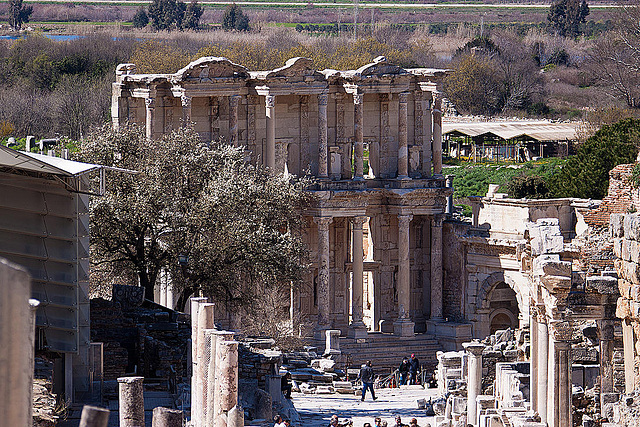 20120319 8053RAw [TR] Ephesos, Celsus-Bibliothek