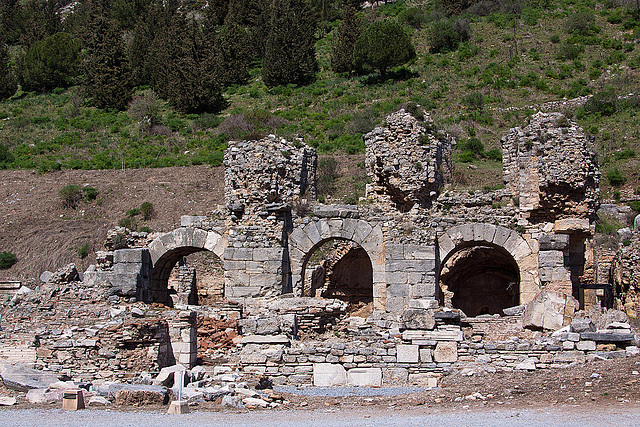 20120319 8042RAw [TR] Ephesos, Thermen am Staatsmarkt