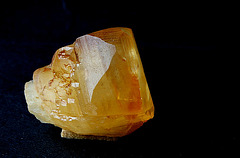 Calcite miel