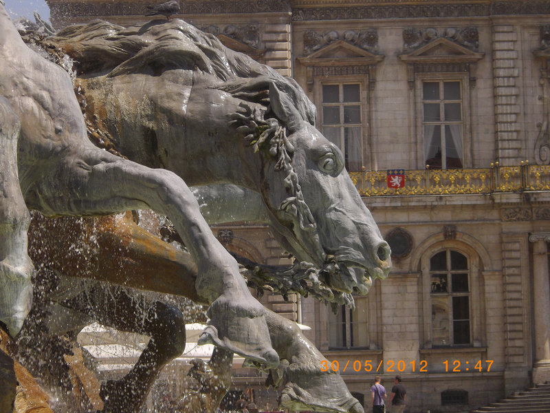Place des terreaux a Lyon .!