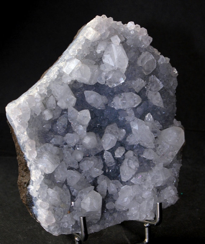 Apophyllite biterminée sur Apophyllite bleue