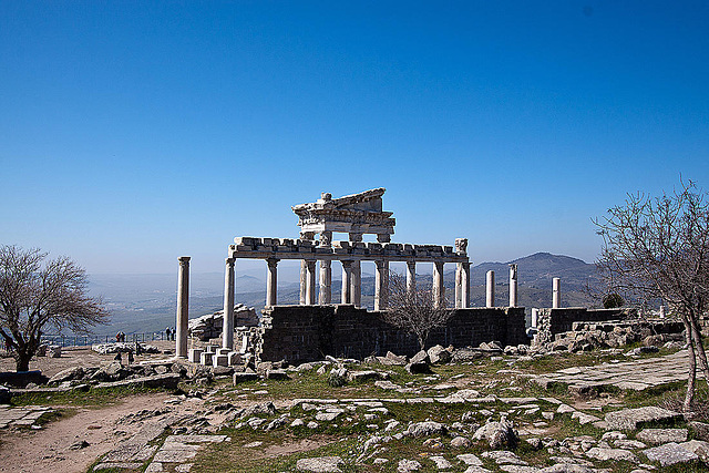 20120318 7950RWw [TR] Pergamon, Trajans-Tempel
