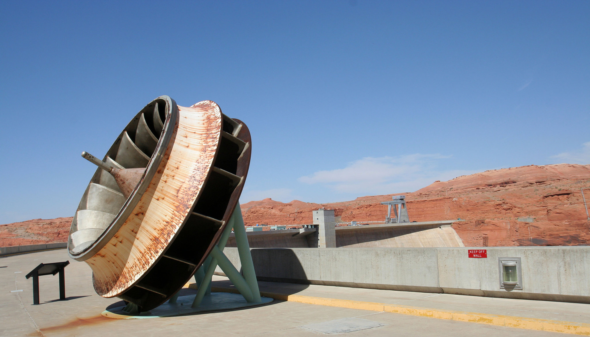 Glen Canyon Dam - An Original Cast Iron Turbine (4402)