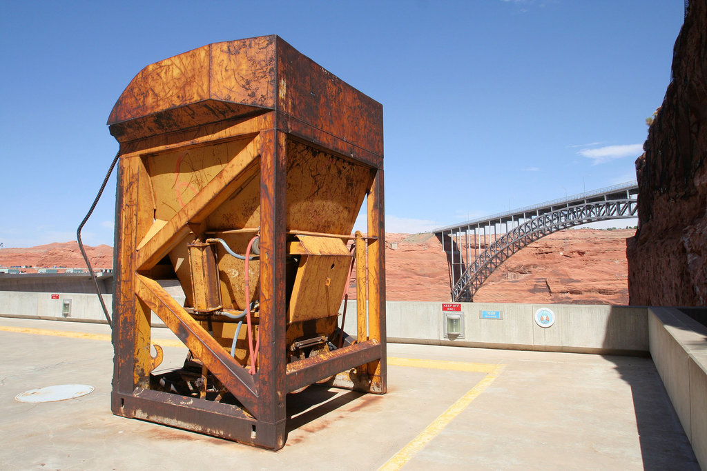 Glen Canyon Dam - Concrete Bucket (4401)