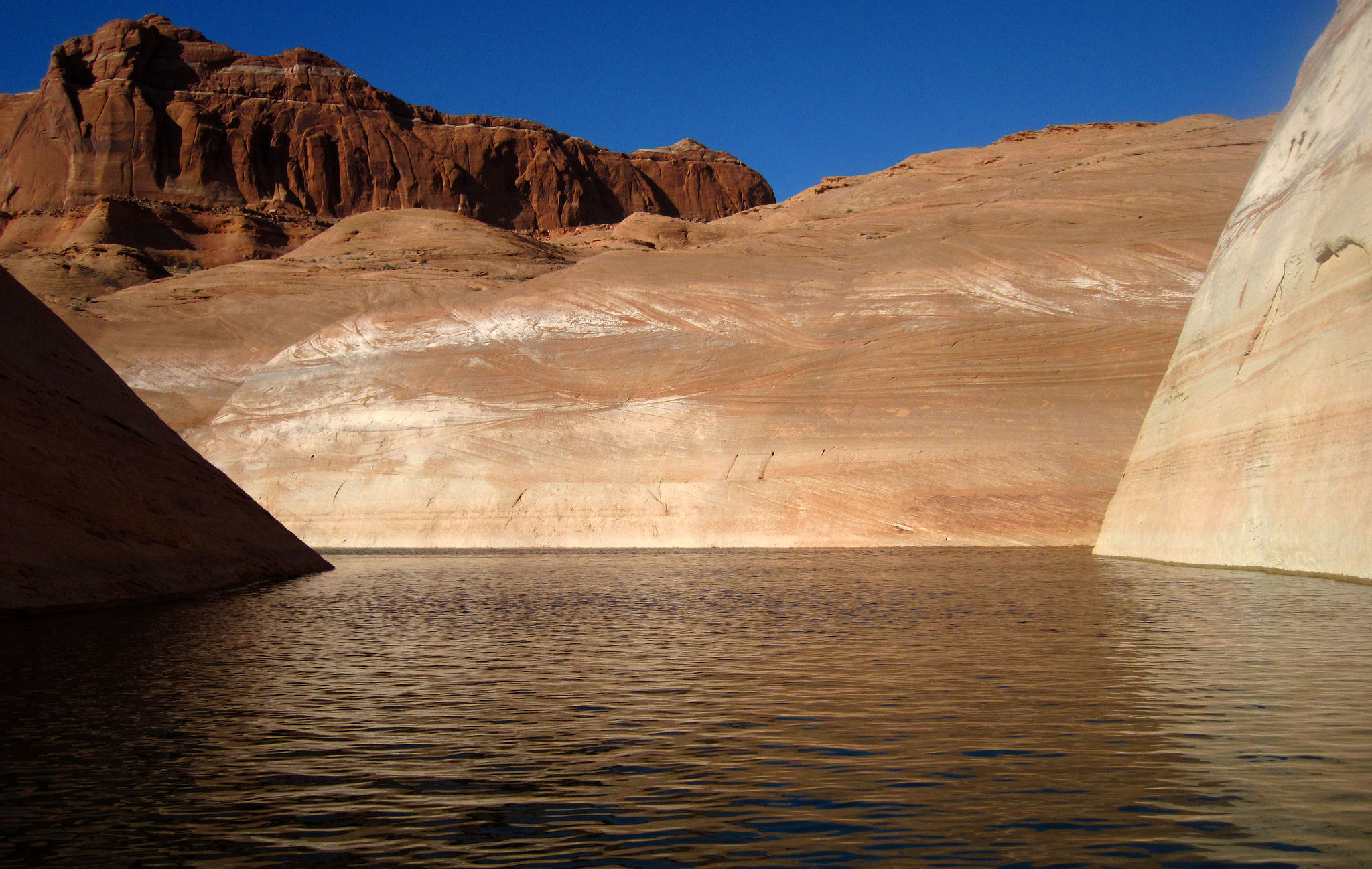 Lake Powell (2561)