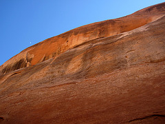 Slot Canyon & Moon (2472) Slot Canyon & Moon (2472)