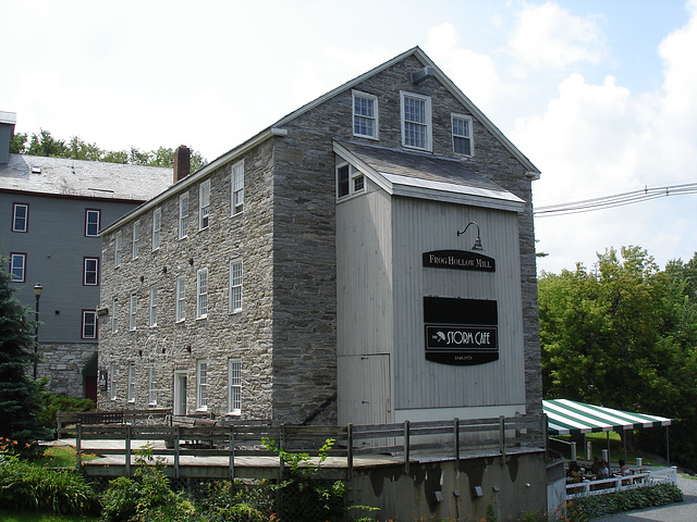 The Frog Hollow Mill.