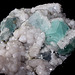 Fluorite vert d'eau 'turquoise clair' (sur quartz laiteux)