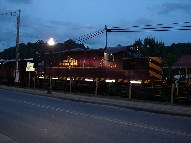 Great smoky mountains railroad / 12 juillet 2010 - Une autre version éclaircie.