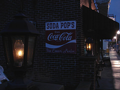 Lanterne et  Coca-cola's lanterns.
