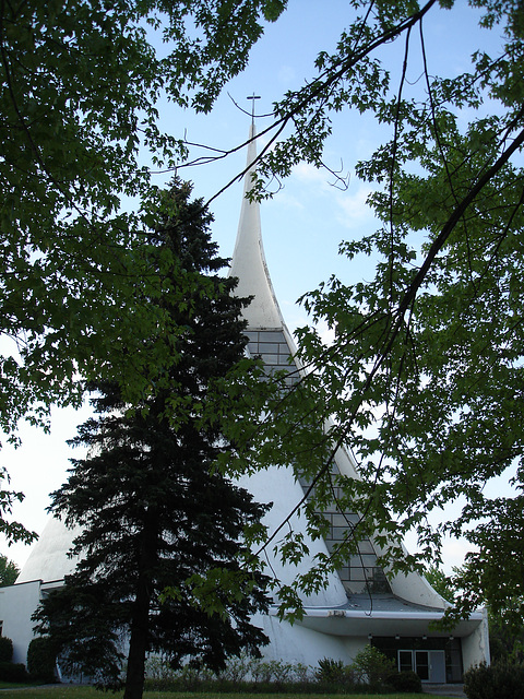 Église Notre-Dame-de-Fatima church - 29 mai 2010.