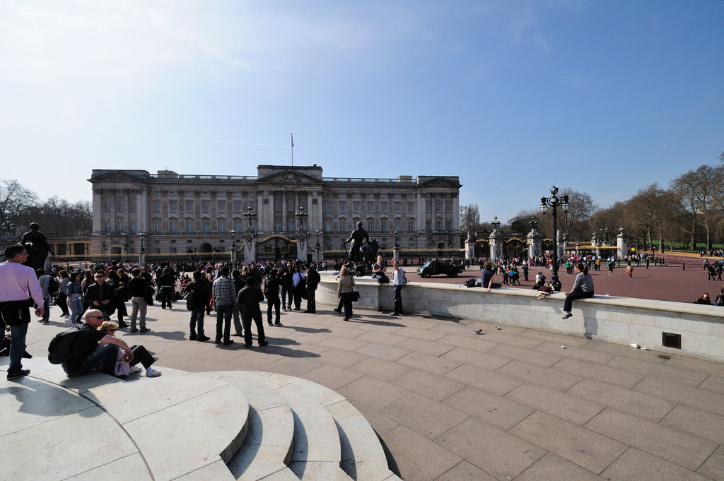 Buckingham Palace - London - 120324