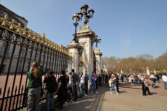 Buckingham Palace - London - 120324