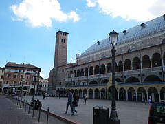 Palazzo della ragione ?