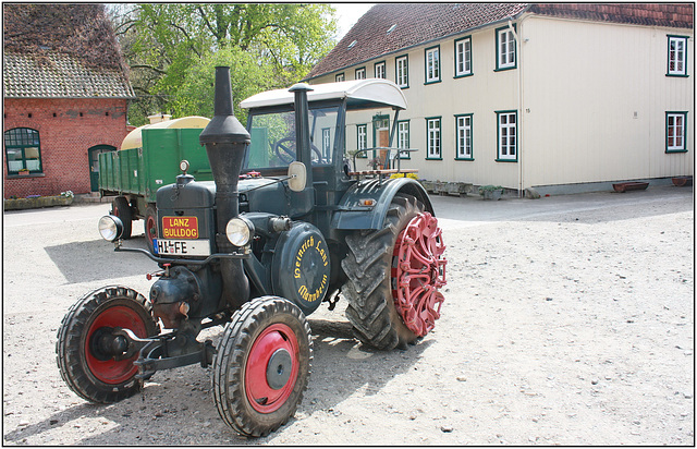 auf dem Gutshof ein Lanz