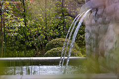 20120414 8570RAw Wasserfall, Gruga-Park