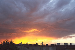 Sonnenuntergang vor dem Gewitter