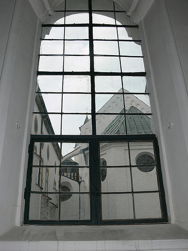 Blick zur Benediktuskirche