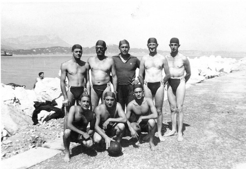 water polo team 1940' in great Dreieckbadehose # 1