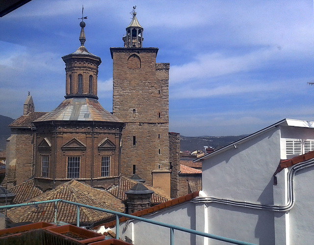 Pamplona: torres de san Cernin.
