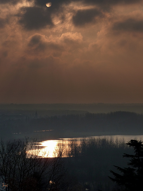 L'eau se dore