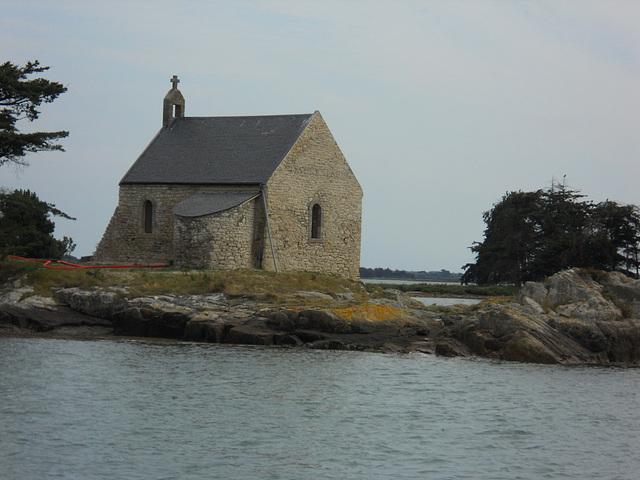 chapelle sur une ile privée