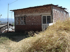 Maison de briques en altitude / Brick house in heights 0 27 mars 2011.