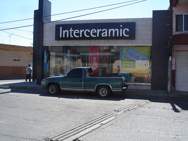Interceramic truck / Camion  Intercéramique