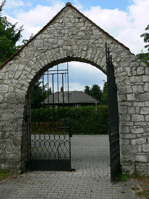 Friedhofstor