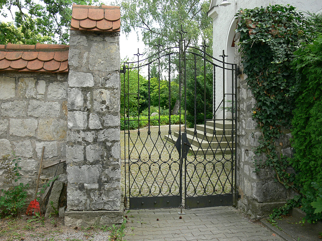 an der Friedhofskirche