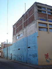 Façade & graffitis - March 27th 2011.