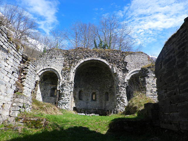 Abbatiale de Saint-Orens : choeur.