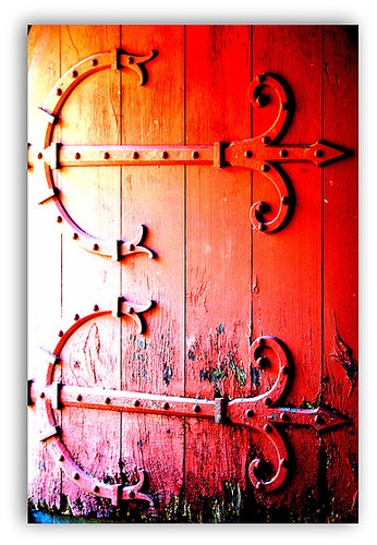 VIEILLE PORTE FERREE****