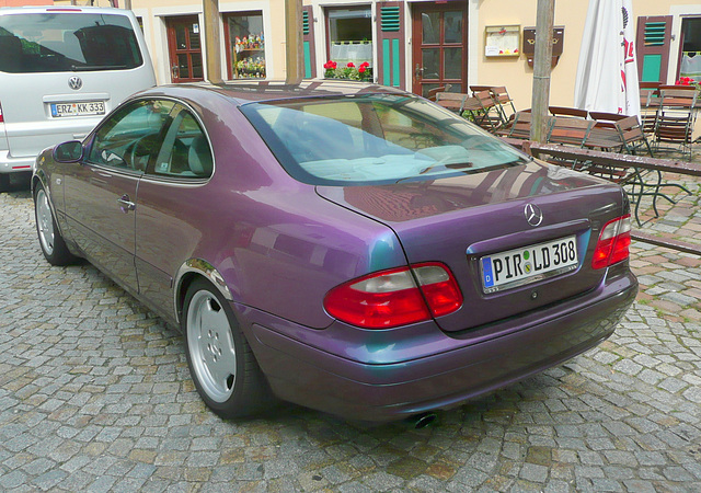 Ein Mercedes als Chamäleon